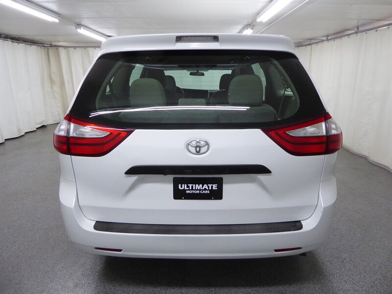2016 TOYOTA SIENNA - Image 6