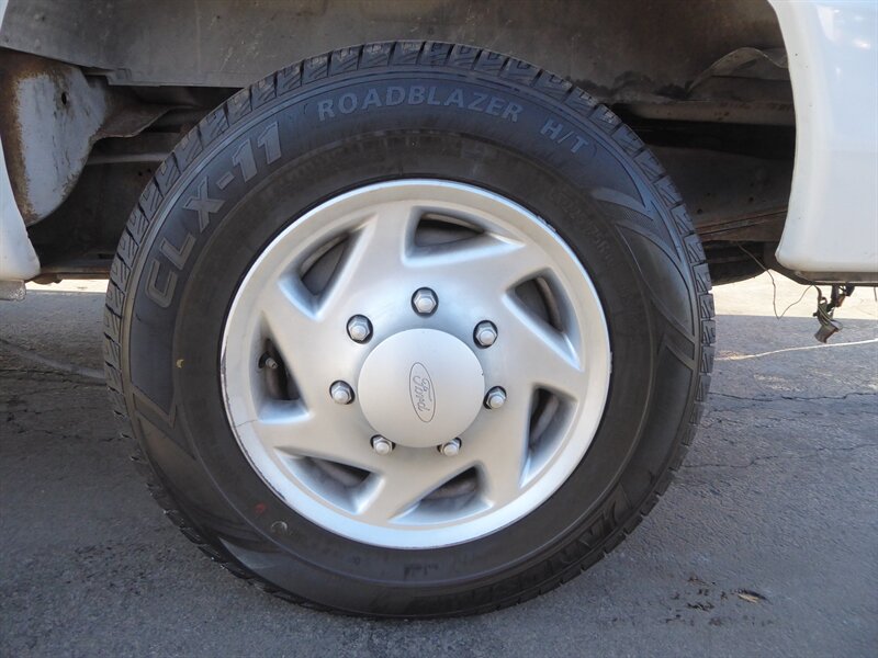 2013 FORD E-350 - Image 25