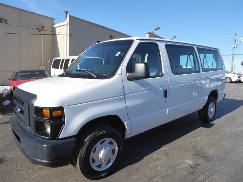 2013 FORD E-350 - Image 3