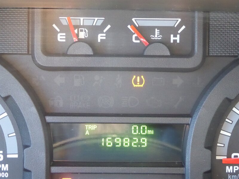 2013 FORD E-350 - Image 13