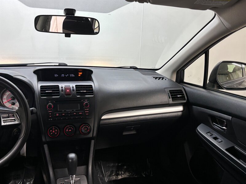 2012 Subaru Impreza 2.0i Premium   - Photo 17 - Downers Grove, IL 60515