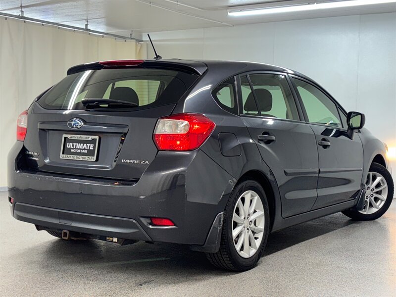 2012 Subaru Impreza 2.0i Premium   - Photo 5 - Downers Grove, IL 60515