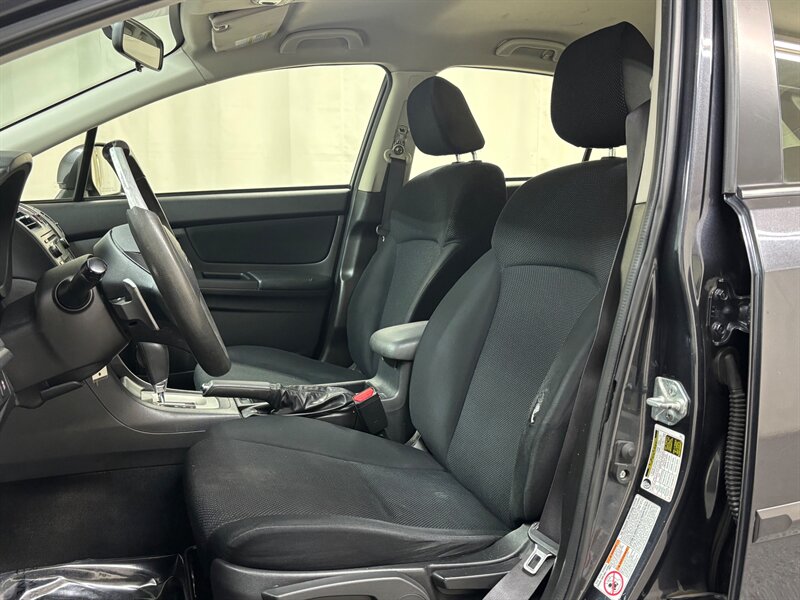 2012 Subaru Impreza 2.0i Premium   - Photo 13 - Downers Grove, IL 60515