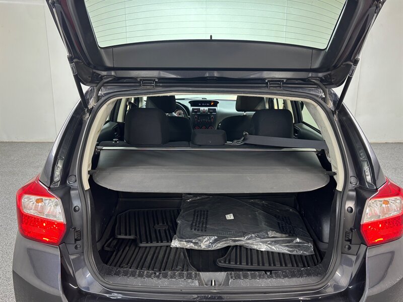 2012 Subaru Impreza 2.0i Premium   - Photo 7 - Downers Grove, IL 60515