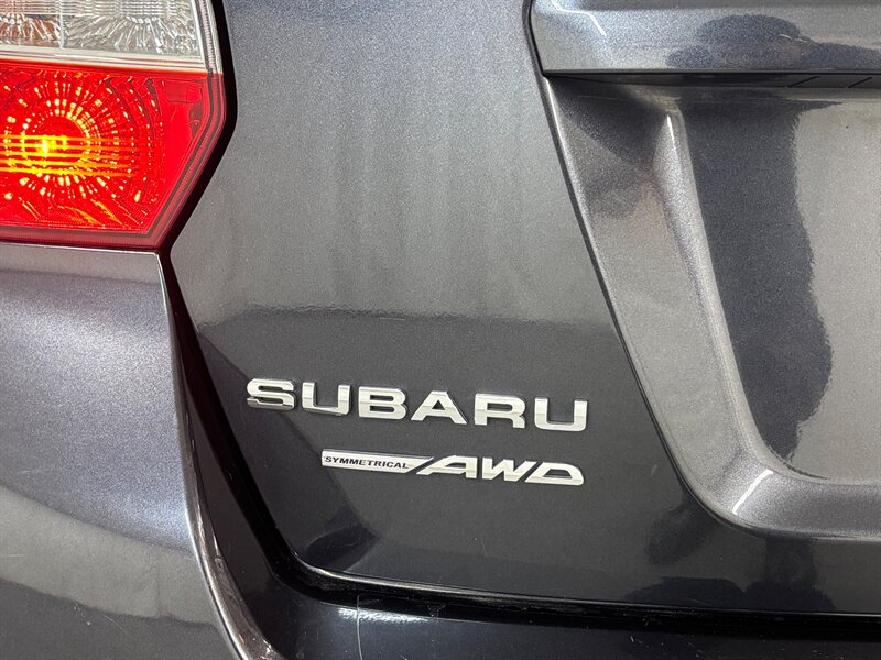 2012 Subaru Impreza 2.0i Premium   - Photo 8 - Downers Grove, IL 60515