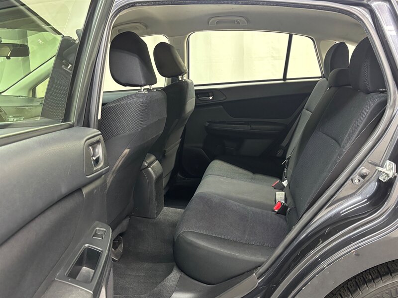 2012 Subaru Impreza 2.0i Premium   - Photo 15 - Downers Grove, IL 60515