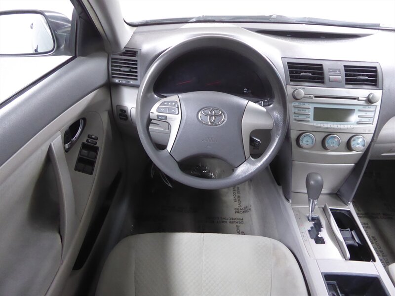 2009 TOYOTA CAMRY - Image 10