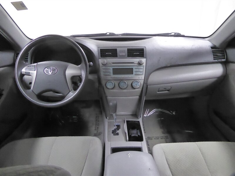 2009 TOYOTA CAMRY - Image 9