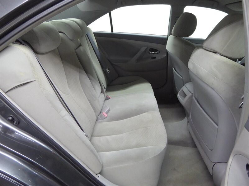 2009 TOYOTA CAMRY - Image 28