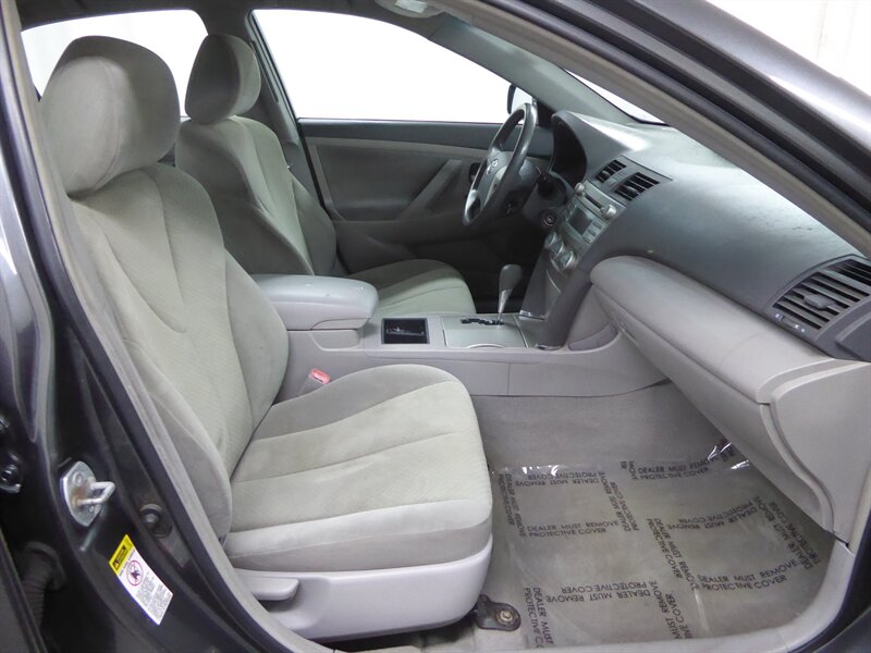 2009 TOYOTA CAMRY - Image 22