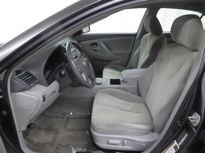 2009 TOYOTA CAMRY - Image 18