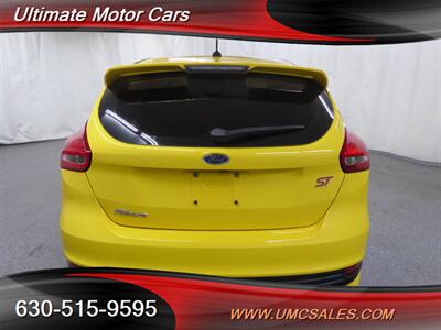 2017 Ford Focus ST   - Photo 6 - Downers Grove, IL 60515