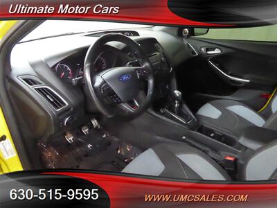 2017 Ford Focus ST   - Photo 16 - Downers Grove, IL 60515