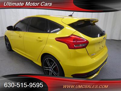 2017 Ford Focus ST   - Photo 5 - Downers Grove, IL 60515