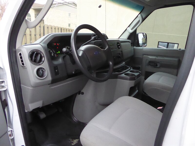 2013 FORD E-350 - Image 14