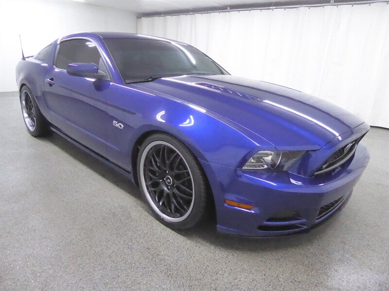 2013 Ford Mustang GT Premium  