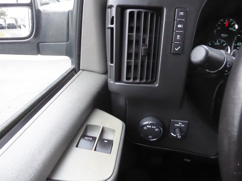 2012 CHEVROLET EXPRESS - Image 15