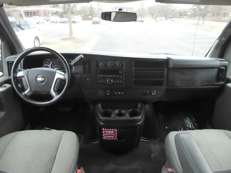 2012 CHEVROLET EXPRESS - Image 9
