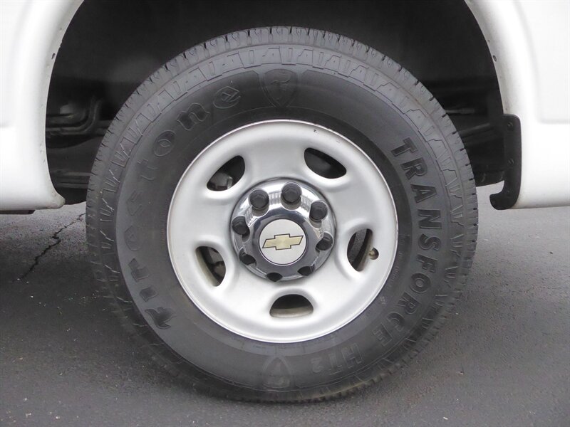 2012 CHEVROLET EXPRESS - Image 29