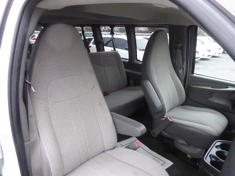 2012 CHEVROLET EXPRESS - Image 21