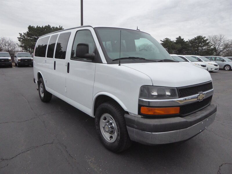 2012 Chevrolet Express LS's photo