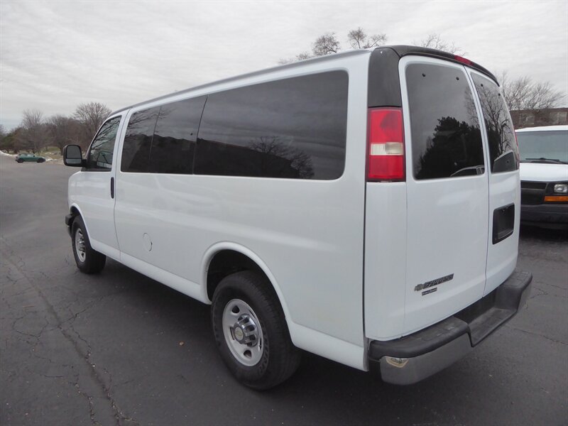 2012 CHEVROLET EXPRESS - Image 5