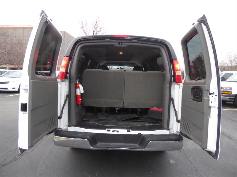 2012 CHEVROLET EXPRESS - Image 28