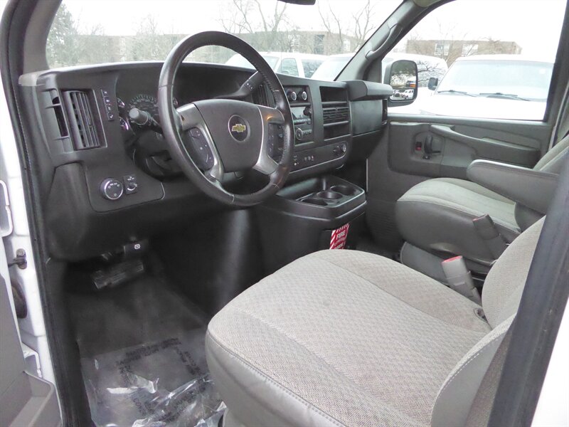 2012 CHEVROLET EXPRESS - Image 16