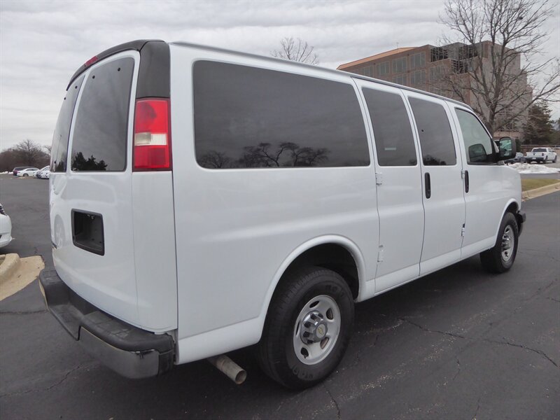 2012 CHEVROLET EXPRESS - Image 7