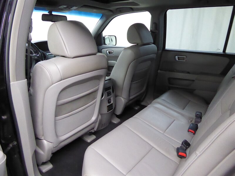 2009 Honda Pilot EX-L photo 25