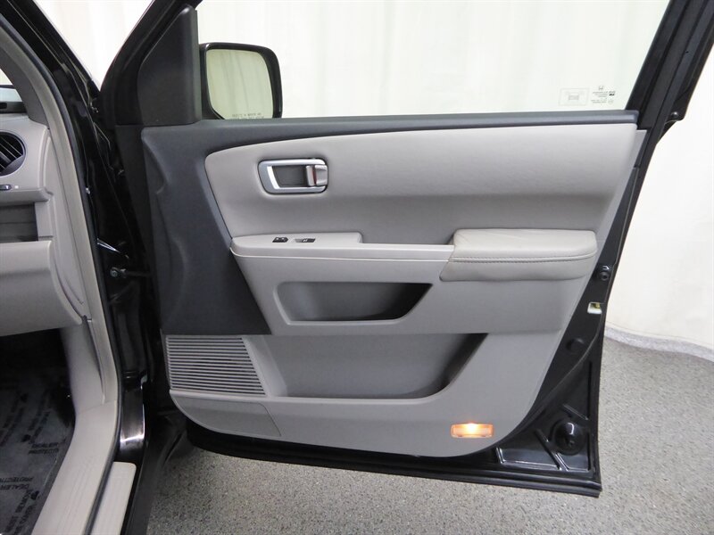 2009 Honda Pilot EX-L photo 24