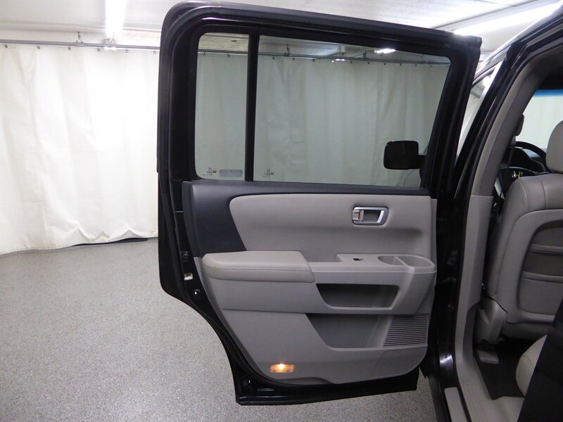 2009 Honda Pilot EX-L photo 28