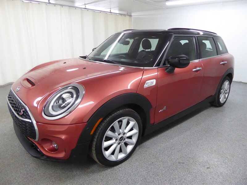 2020 Mini Clubman Base S ALL4 photo 2