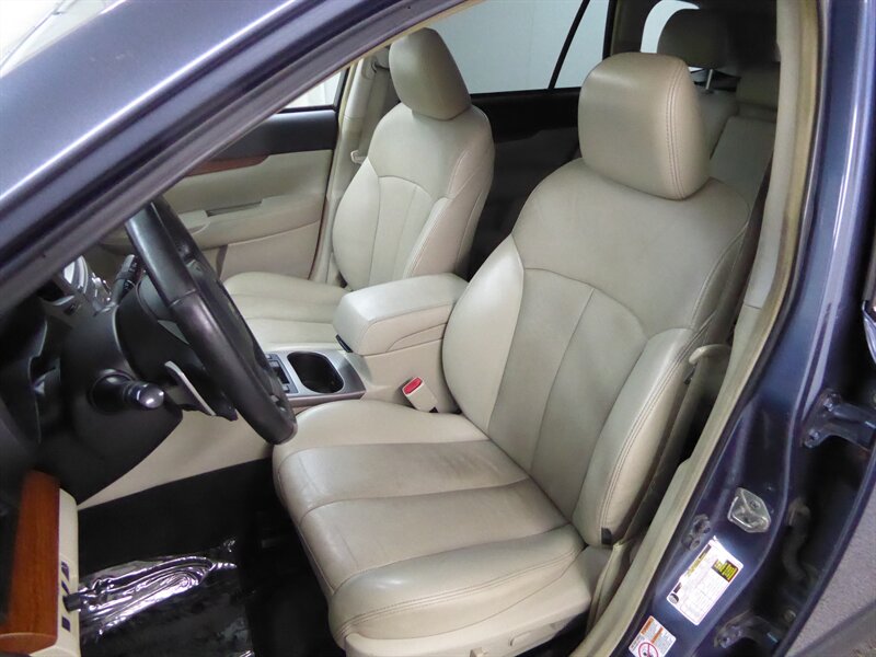2013 Subaru Outback 2.5i Limited photo 20