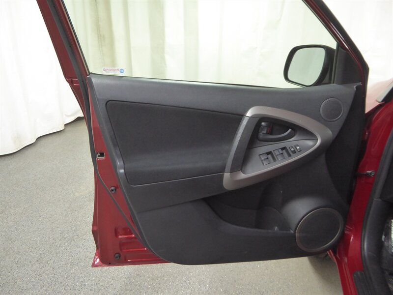 2007 TOYOTA RAV4 - Image 20