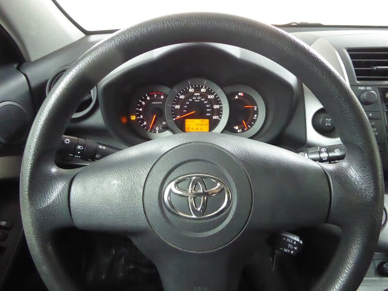 2007 TOYOTA RAV4 - Image 11