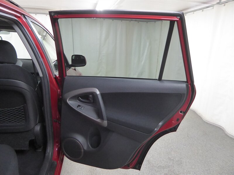 2007 TOYOTA RAV4 - Image 30