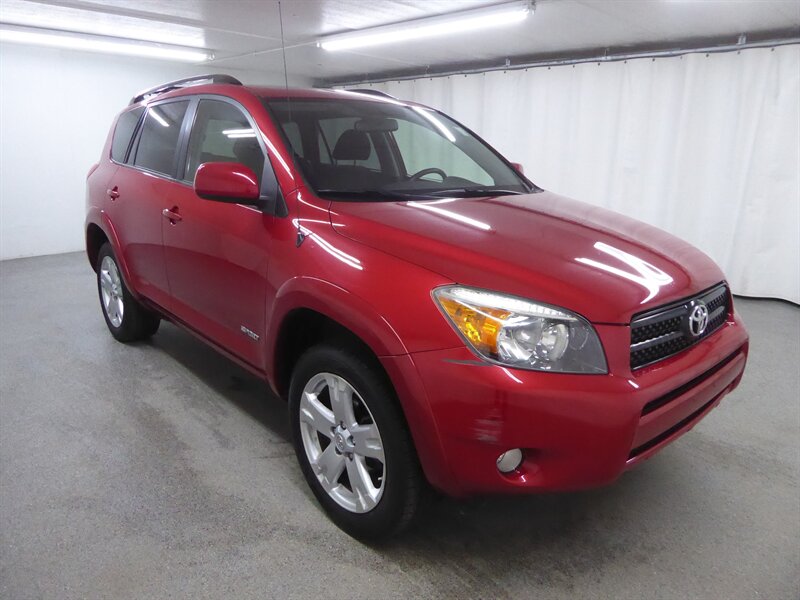 2007 TOYOTA RAV4 - Image 1