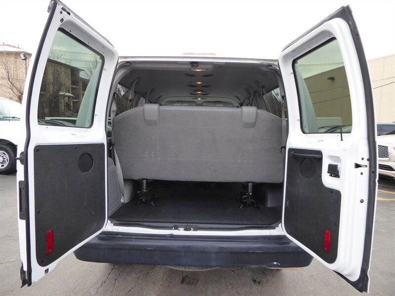 2013 FORD E-350 - Image 27
