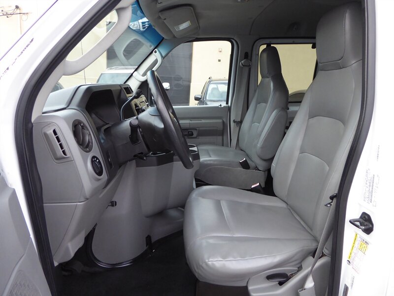 2013 FORD E-350 - Image 18