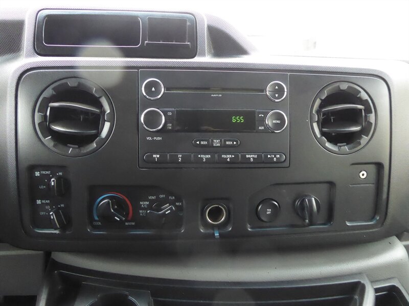 2013 FORD E-350 - Image 14