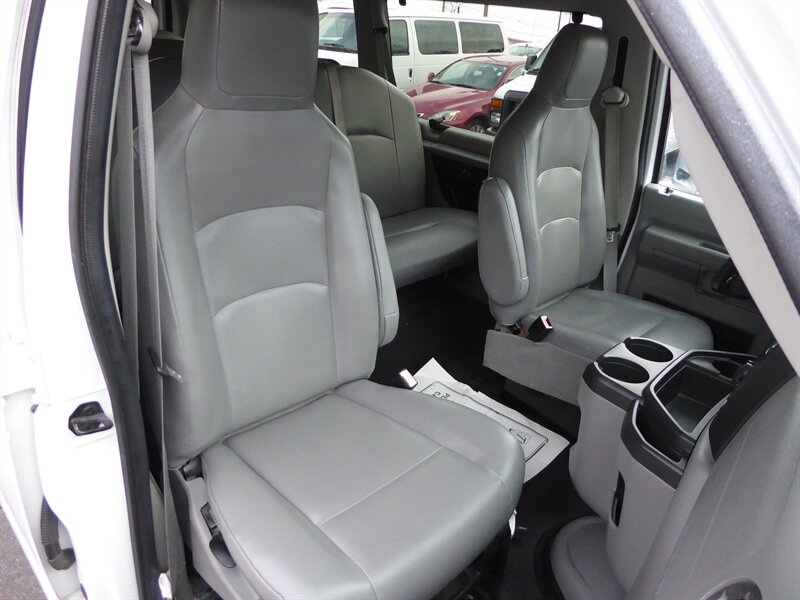 2013 FORD E-350 - Image 21