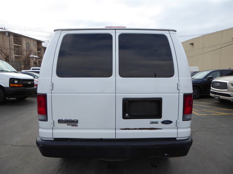 2013 FORD E-350 - Image 6