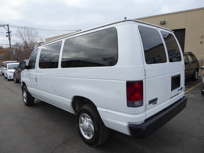 2013 FORD E-350 - Image 5