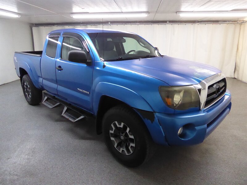 2009 Toyota Tacoma V6 - Photo 1 - Downers Grove, IL 60515