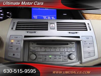 2005 Toyota Avalon XLS   - Photo 15 - Downers Grove, IL 60515