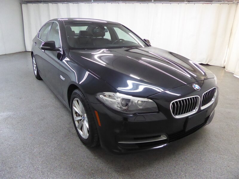 2014 BMW 5 Series 528i xDrive - Photo 1 - Downers Grove, IL 60515