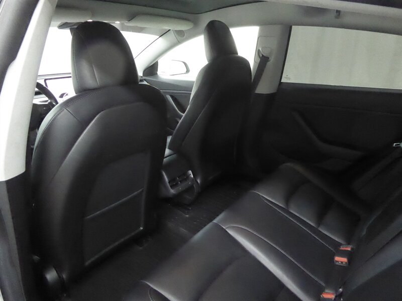 2019 TESLA MODEL 3 - Image 25