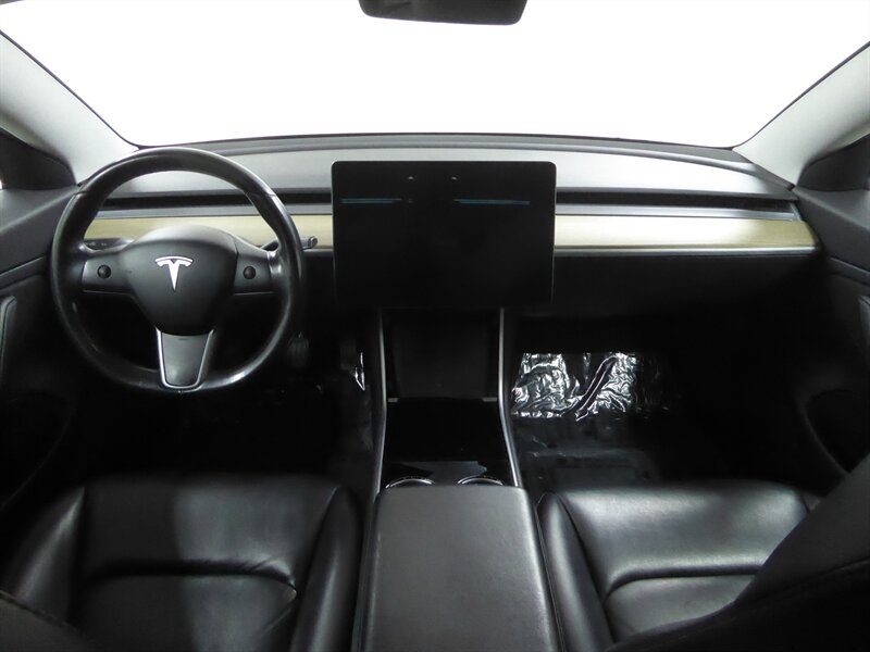 2019 TESLA MODEL 3 - Image 9