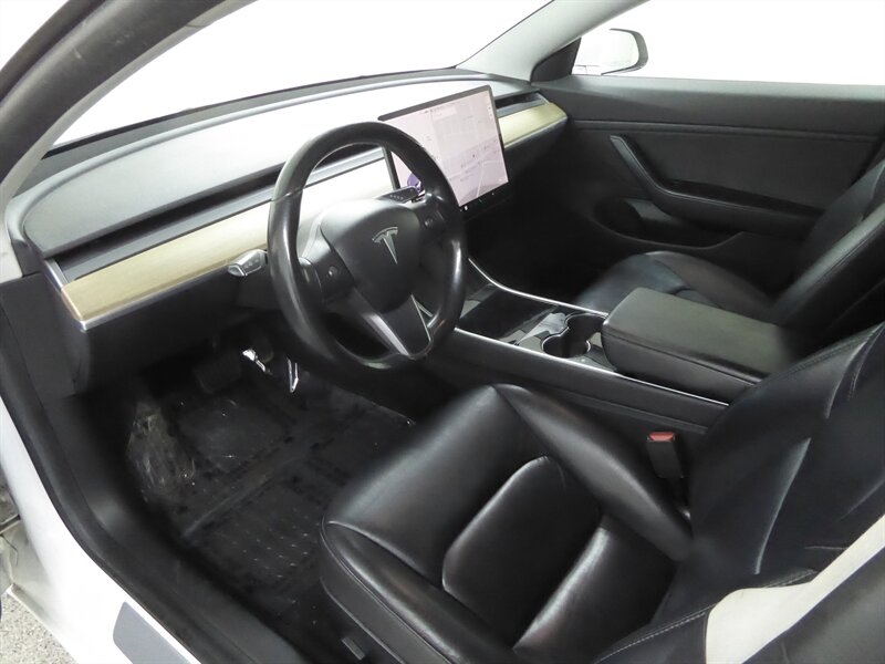 2019 TESLA MODEL 3 - Image 17